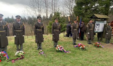 77. výročí vypálení osad Vařákovy Paseky a Ploština.